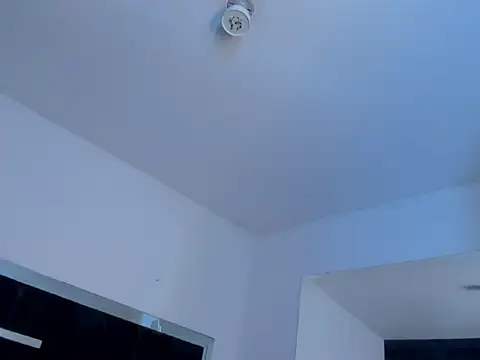 Snapshot of Cami_KingSex chatting on 04-12-26, 09:23 Cami KingSex online show from 04-12-26, 09:23