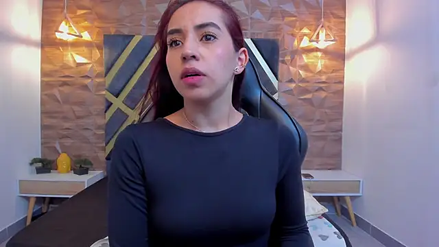 Vittoria Conti  online show from 01-18-26, 01:36