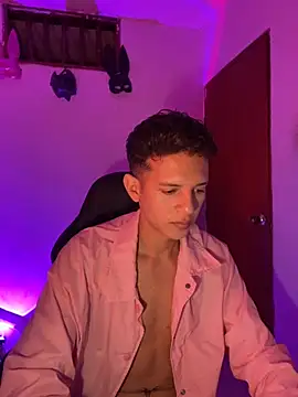 tylernova online show from 10-21-25, 03:50