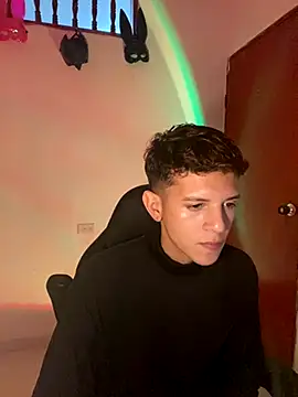 tylernova online show from 10-18-25, 04:03