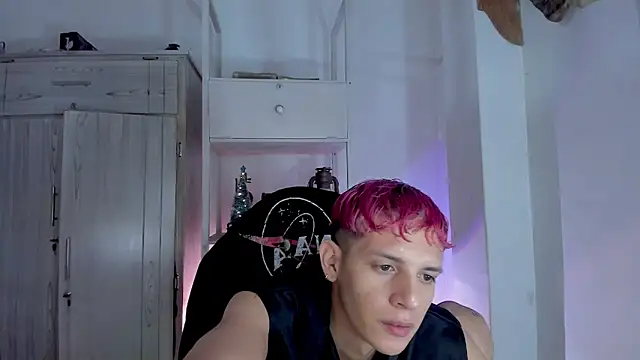 tylernova online show from 12-18-25, 03:55