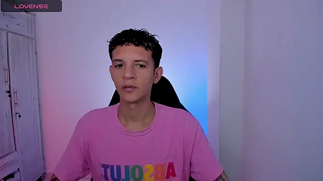 Snapshot of tylernova chatting on 05-03-26, 03:00 tylernova online show from 05-03-26, 03:00