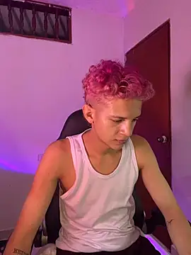 tylernova online show from 11-11-25, 03:45