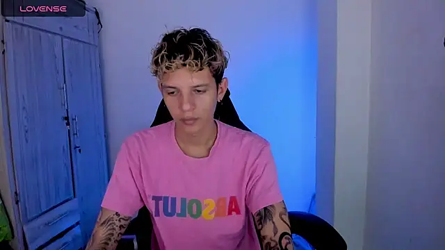 tylernova online show from 04-14-26, 03:11