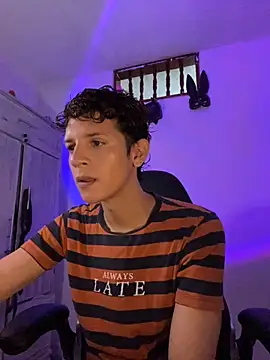 tylernova online show from 10-10-25, 05:58