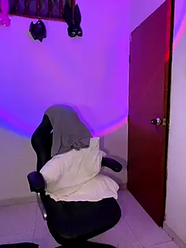 tylernova online show from 10-14-25, 04:02