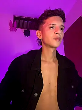 tylernova online show from 10-16-25, 03:37