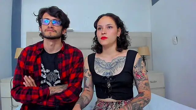 AnnyAndLoggan online show from 10-09-25, 08:42