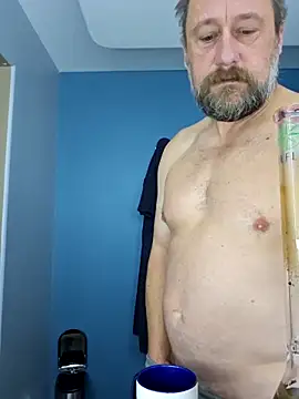 akstr8 online show from 10-13-25, 04:08