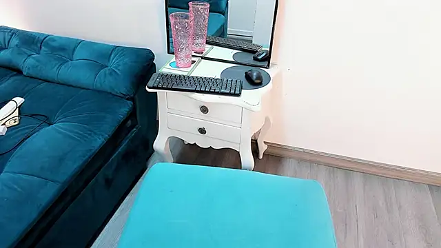 KassMonroe online show from 12-17-25, 08:14