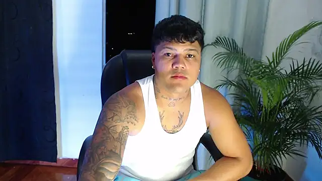 Boyhot 00 online show from 01-08-26, 04:40