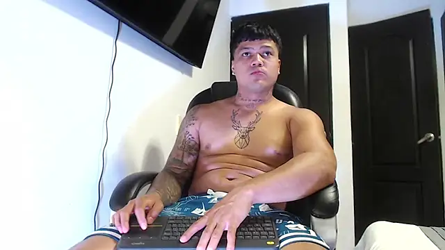 Boyhot 00 online show from 12-15-25, 03:12