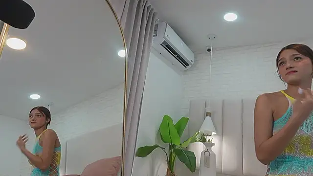 nina gb online show from 03-24-26, 08:53