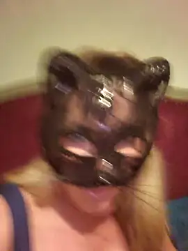 Snapshot of Libertine6259 chatting on 05-25-26, 06:17 Libertine6259 online show from 05-25-26, 06:17