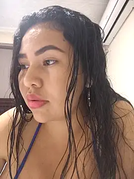 mia isabela  online show from 10-24-25, 03:49