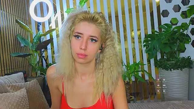 Violetttttta online show from 10-14-25, 09:21