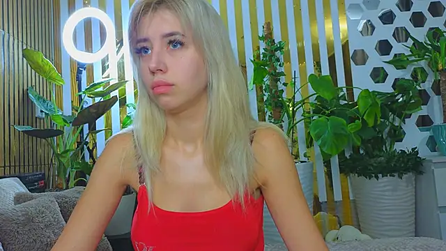 Violetttttta online show from 10-19-25, 08:22