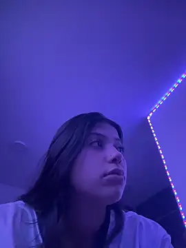 Snapshot of majo_gallego chatting on 05-14-26, 11:24 majo gallego online show from 05-14-26, 11:24