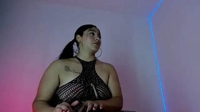 Catalina  bustos online show from 10-12-25, 02:02
