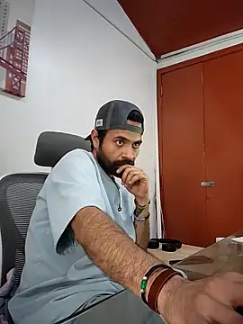 Nateskp 1 online show from 10-31-25, 04:47