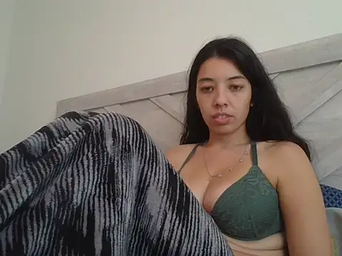 Lucysweets online show from 10-10-25, 05:47