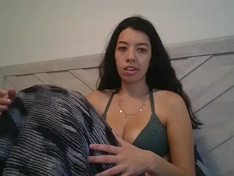 Lucysweets online show from 10-13-25, 02:18