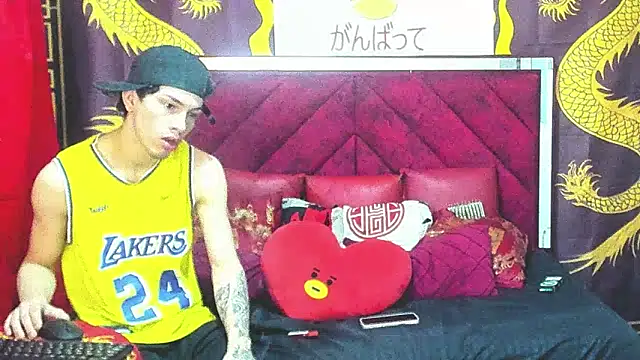 Pride couple online show from 02-21-26, 11:18