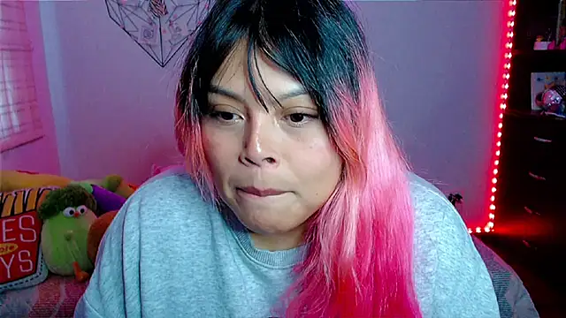 EllieMoonX online show from 01-15-26, 10:35