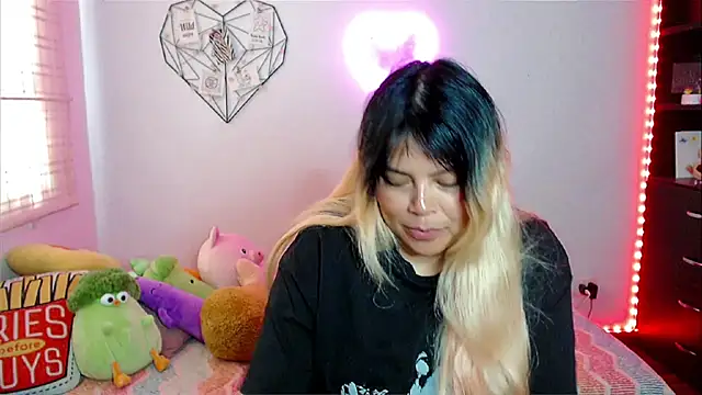 EllieMoonX online show from 02-27-26, 09:03