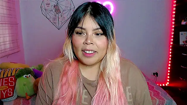 EllieMoonX online show from 02-09-26, 10:52