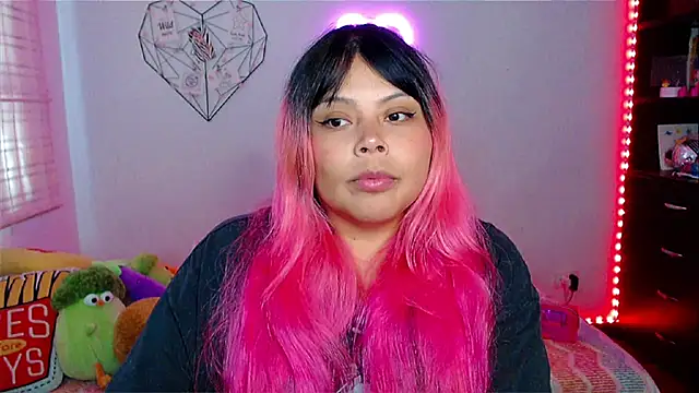 EllieMoonX online show from 01-13-26, 08:57