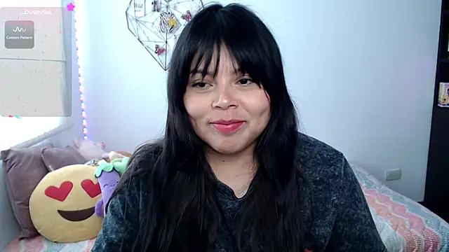 EllieMoonX online show from 06-12-26, 07:33