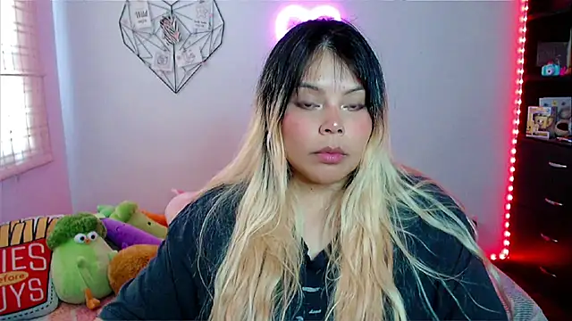 EllieMoonX online show from 03-11-26, 08:14