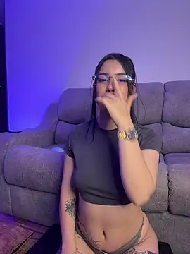 Lucy 699 online show from 05-07-26, 05:44