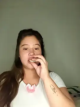 Snapshot of Natacha_02 chatting on 01-08-26, 08:09 Natacha 02 online show from 01-08-26, 08:09