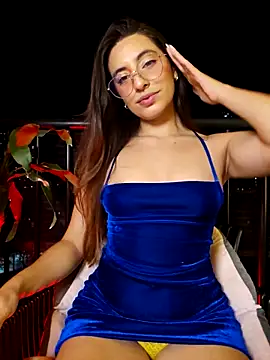 Snapshot of Meganthomson chatting on 02-14-26, 02:34 Meganthomson online show from 02-14-26, 02:34