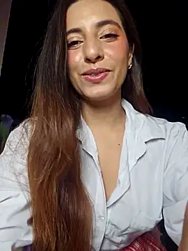 Snapshot of Meganthomson chatting on 02-01-26, 02:10 Meganthomson online show from 02-01-26, 02:10