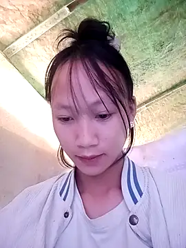 minachao- online show from 11-04-25, 01:31