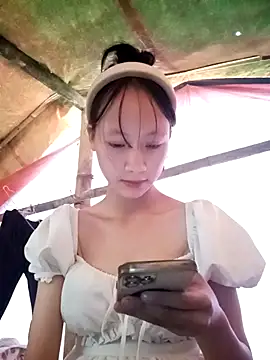 minachao- online show from 10-22-25, 01:49