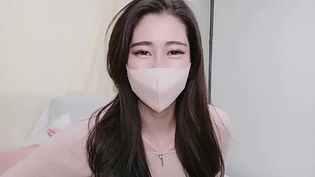 Ran 2323 online show from 04-03-26, 01:23