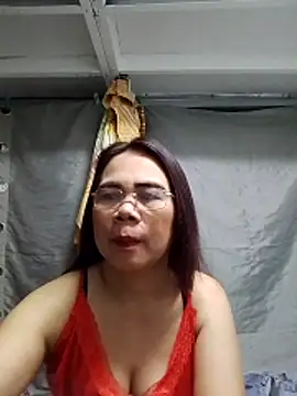 Snapshot of erma_joy chatting on 05-08-26, 08:34 erma joy online show from 05-08-26, 08:34