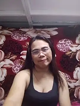 Snapshot of erma_joy chatting on 05-18-26, 01:06 erma joy online show from 05-18-26, 01:06