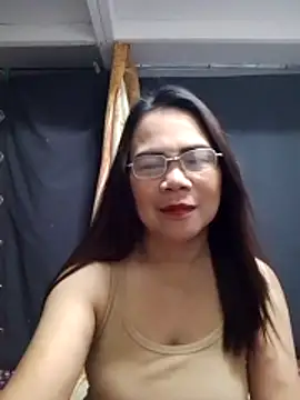 Snapshot of erma_joy chatting on 04-19-26, 07:49 erma joy online show from 04-19-26, 07:49