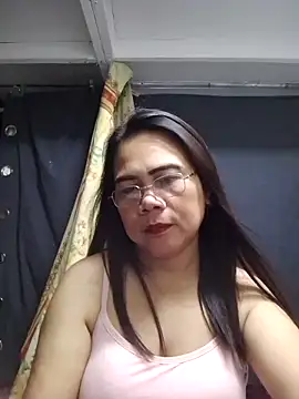 Snapshot of erma_joy chatting on 04-20-26, 07:59 erma joy online show from 04-20-26, 07:59
