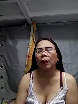Snapshot of erma_joy chatting on 05-05-26, 10:02 erma joy online show from 05-05-26, 10:02
