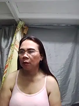 Snapshot of erma_joy chatting on 05-10-26, 10:19 erma joy online show from 05-10-26, 10:19