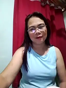 Snapshot of erma_joy chatting on 06-19-26, 10:04 erma joy online show from 06-19-26, 10:04