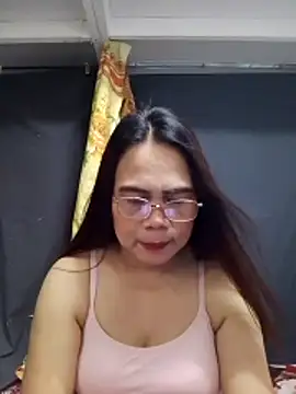 Snapshot of erma_joy chatting on 04-21-26, 07:04 erma joy online show from 04-21-26, 07:04