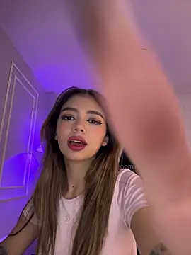 HoneyMollyX online show from 01-18-26, 01:03