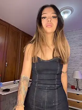 HoneyMollyX online show from 06-02-26, 01:00